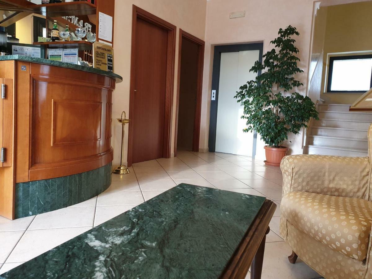 Hotel Margherita San Giovanni Rotondo Buitenkant foto